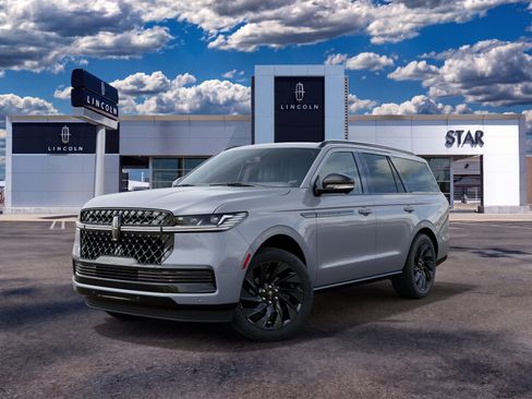 New 2027 Lincoln Navigator Reserve w/ Jet Appearance Package AWD/4WD image 2