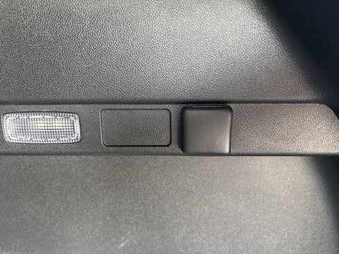 Used 2026 Chevrolet Equinox LT image 19