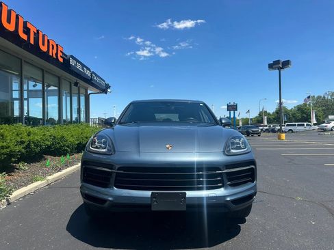 Used 2019 Porsche Cayenne AWD/4WD image 2