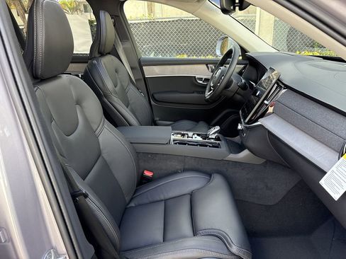 New 2026 Volvo XC90 B5 Ultra image 15