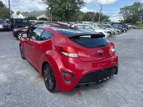 Used 2016 Hyundai Veloster Turbo FWD image 7