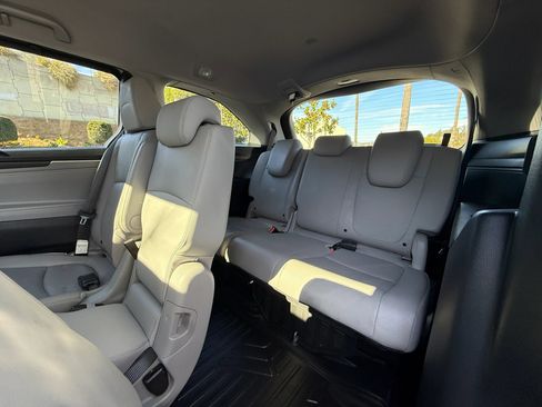 Used 2018 Honda Odyssey EX-L image 23