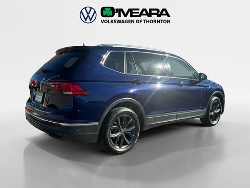 Used 2023 Volkswagen Tiguan SE w/ Panoramic Sunroof Package image 5