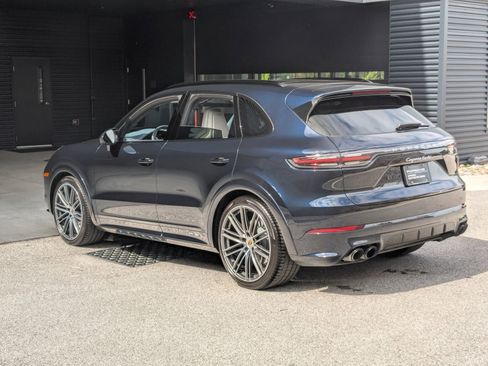 Certified 2023 Porsche Cayenne Turbo AWD/4WD image 3
