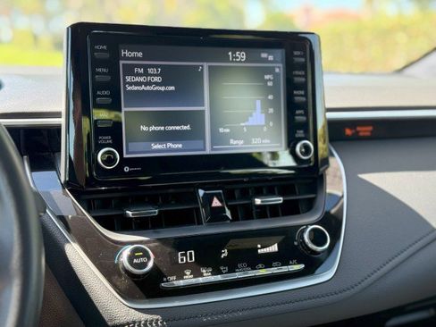 Used 2022 Toyota Corolla SE image 15