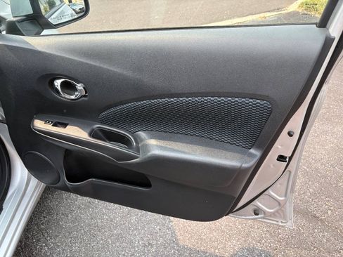 Used 2014 Nissan Versa Note SV FWD image 23