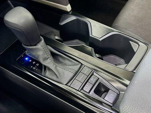 Used 2025 Toyota Camry LE image 19