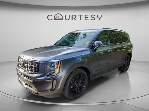 Used 2021 Kia Telluride SX w/ SX Prestige Package AWD/4WD image 2