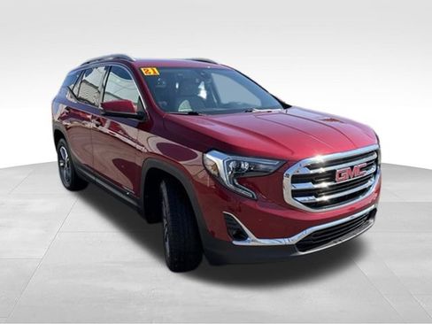 Used 2021 GMC Terrain SLT w/ Infotainment Package II AWD/4WD image 7
