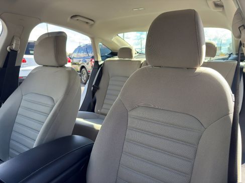 Used 2018 Ford Fusion S image 17