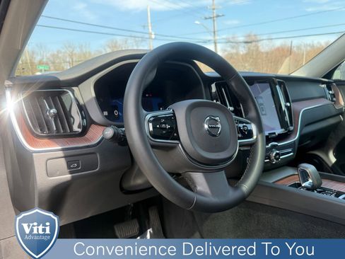 Certified 2023 Volvo XC60 B5 Plus w/ Climate Package AWD/4WD image 17