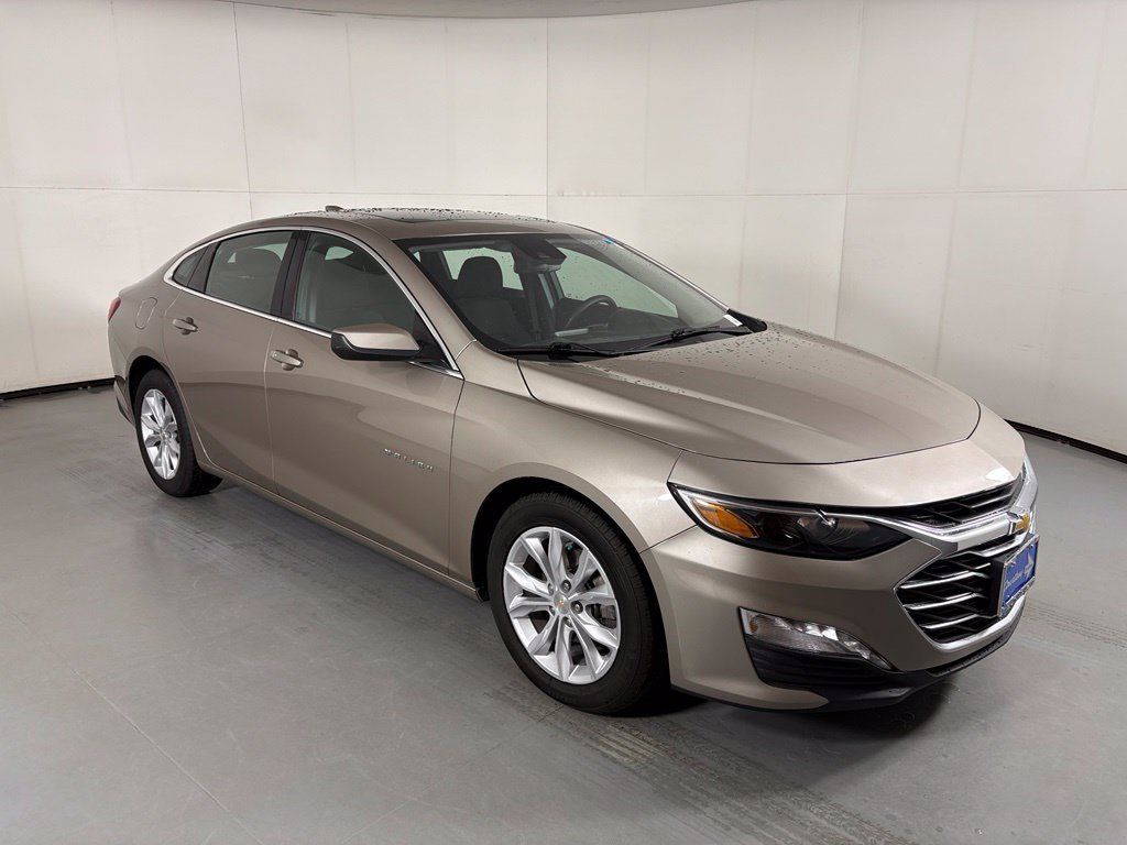 Certified 2023 Chevrolet Malibu LT FWD image 2