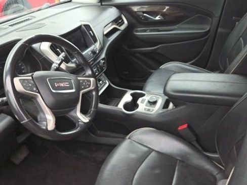 Used 2019 GMC Terrain Denali w/ Advanced Safety Package image 10