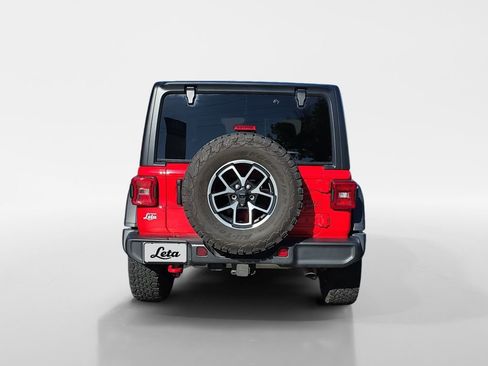 Used 2024 Jeep Wrangler Unlimited Rubicon w/ Technology Group image 5