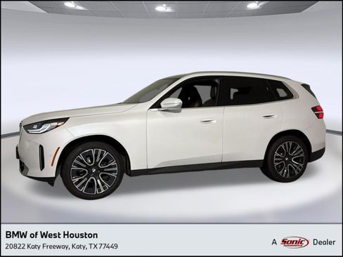 Certified 2025 BMW X3 xDrive30i w/ Convenience Package AWD/4WD image 1
