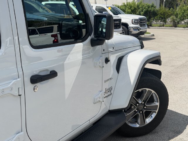Used 2019 Jeep Wrangler Unlimited Sahara AWD/4WD image 10