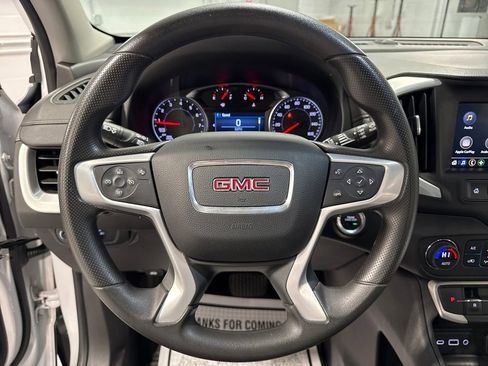 Used 2023 GMC Terrain SLE w/ Driver Convenience Package AWD/4WD image 5