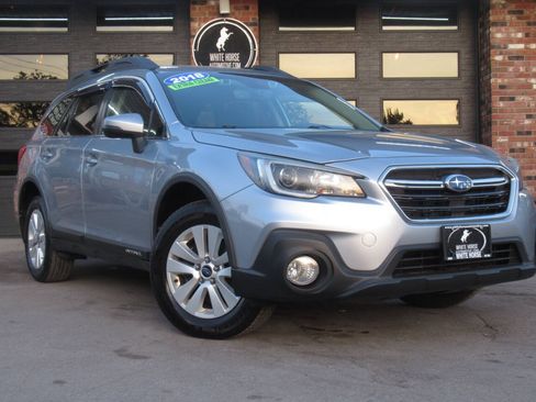 Used 2018 Subaru Outback 2.5i Premium AWD/4WD image 2