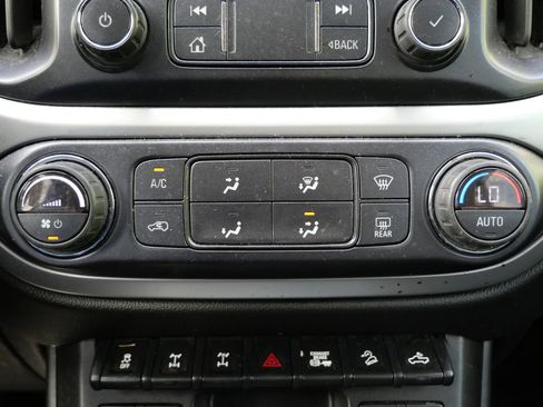 Used 2022 Chevrolet Colorado ZR2 AWD/4WD image 24