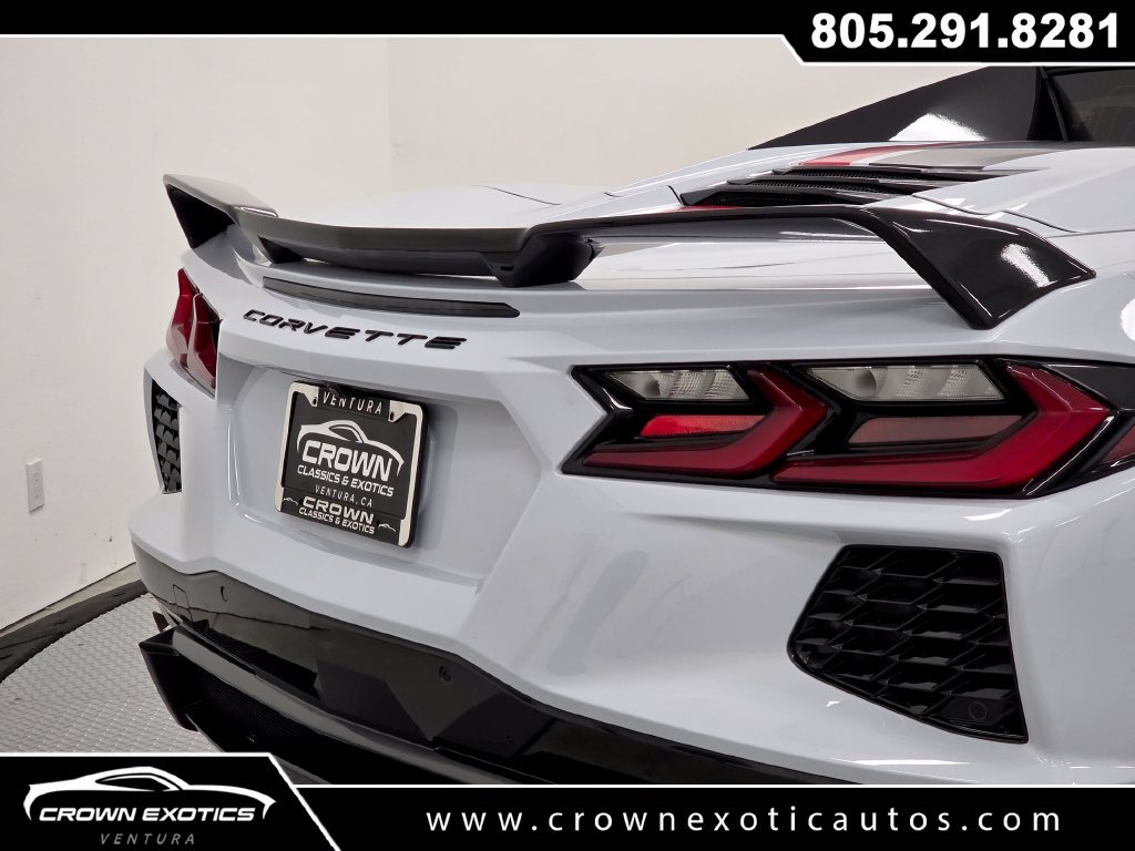 Used 2024 Chevrolet Corvette Stingray Premium Conv w/ Z51 Performance Package RWD image 9