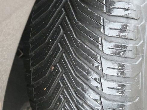 Used 2019 Chrysler Pacifica Touring-L Plus w/ Advanced Safetytec Group image 25