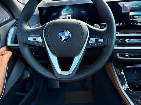 Certified 2024 BMW X5 xDrive50e w/ Premium Package image 18