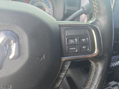 Used 2020 RAM 2500 Limited w/ Black Appearance Package AWD/4WD image 18