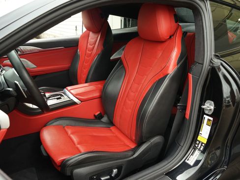 Used 2023 BMW M850i xDrive Coupe image 10