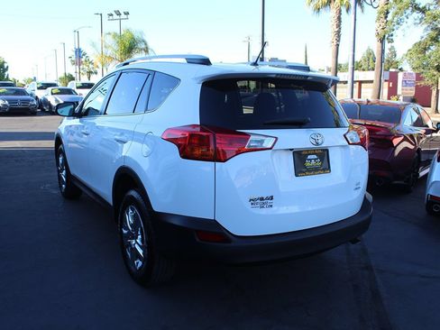 Used 2013 Toyota RAV4 LE AWD/4WD image 5