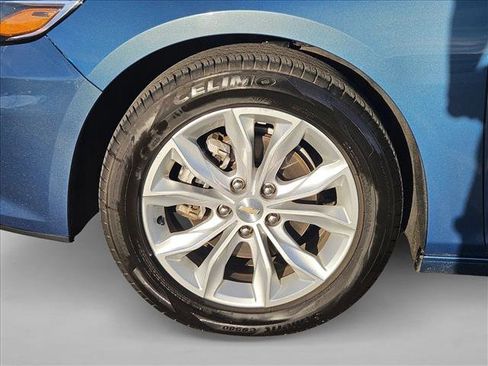 Used 2024 Chevrolet Malibu LT image 21
