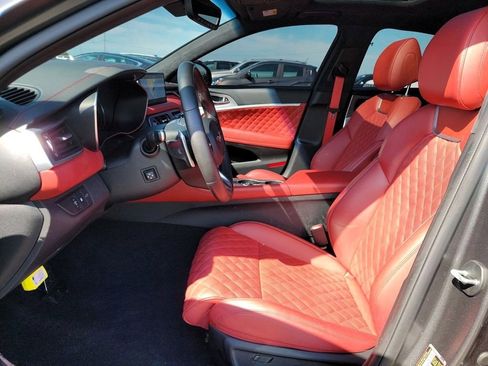 Used 2022 Genesis G70 3.3T Launch Edition image 17