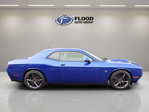 Used 2019 Dodge Challenger R/T Scat Pack RWD image 3