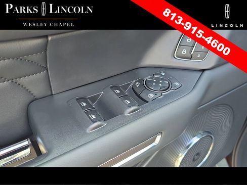 Used 2023 Ford Expedition Platinum AWD/4WD image 18
