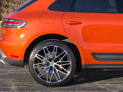 Used 2025 Porsche Macan image 13