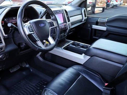 Used 2019 Ford F250 Lariat w/ Chrome Package AWD/4WD image 5