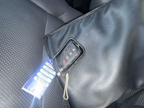 Used 2020 Lexus GX 460 image 23