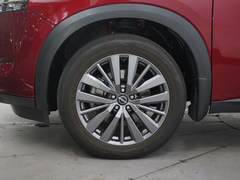 Used 2023 Nissan Pathfinder SL w/ SL Premium Package AWD/4WD image 30