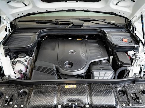 New 2026 Mercedes-Benz GLS 450 4MATIC image 38