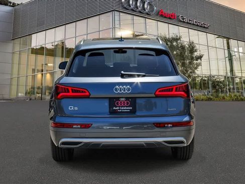 Used 2019 Audi Q5 2.0T Premium w/ Convenience Package AWD/4WD image 3