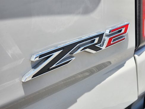 New 2026 Chevrolet Silverado 2500 ZR2 AWD/4WD image 9