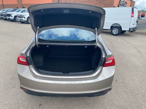 Used 2024 Chevrolet Malibu LT image 14