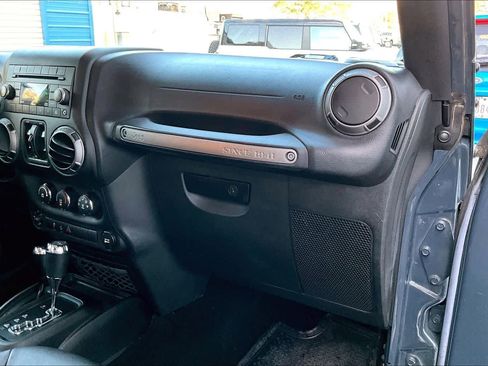 Used 2017 Jeep Wrangler Unlimited Sport w/ Quick Order Package 24S image 19