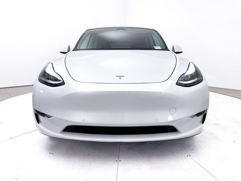 Used 2022 Tesla Model Y Performance AWD/4WD image 13