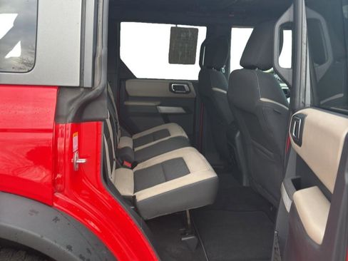 Used 2022 Ford Bronco Wildtrak image 8