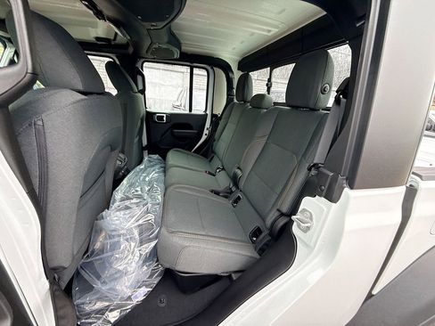 New 2026 Jeep Gladiator Sport image 26