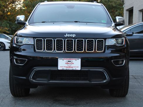 Used 2021 Jeep Grand Cherokee Limited w/ Luxury Group II image 2