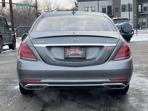 Used 2018 Mercedes-Benz S 560 4MATIC Sedan image 9