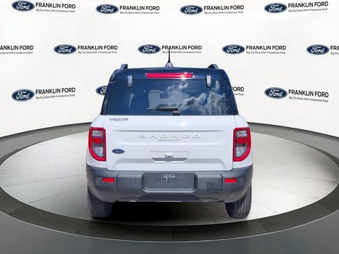Certified 2025 Ford Bronco Sport Outer Banks w/ Outer Banks Tech Package+ AWD/4WD image 4
