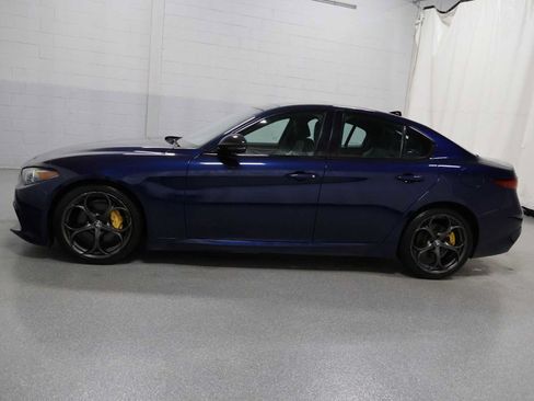 Used 2020 Alfa Romeo Giulia Ti Sport w/ Quick Order Package 22U Sport RWD image 2