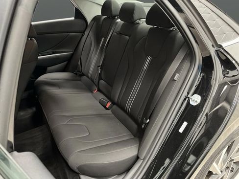 Used 2024 Hyundai Elantra SEL w/ Convenience Package image 29